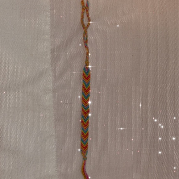 Handmade string bracelet !!! - Picture 2 of 2